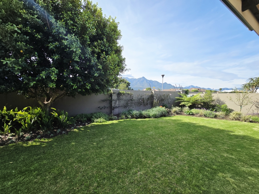 3 Bedroom Property for Sale in Earls Court Lifestyle Estate Western Cape